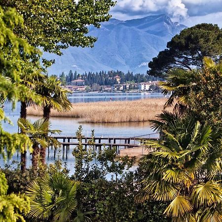 Hotel La Rondine Sirmione Buitenkant foto