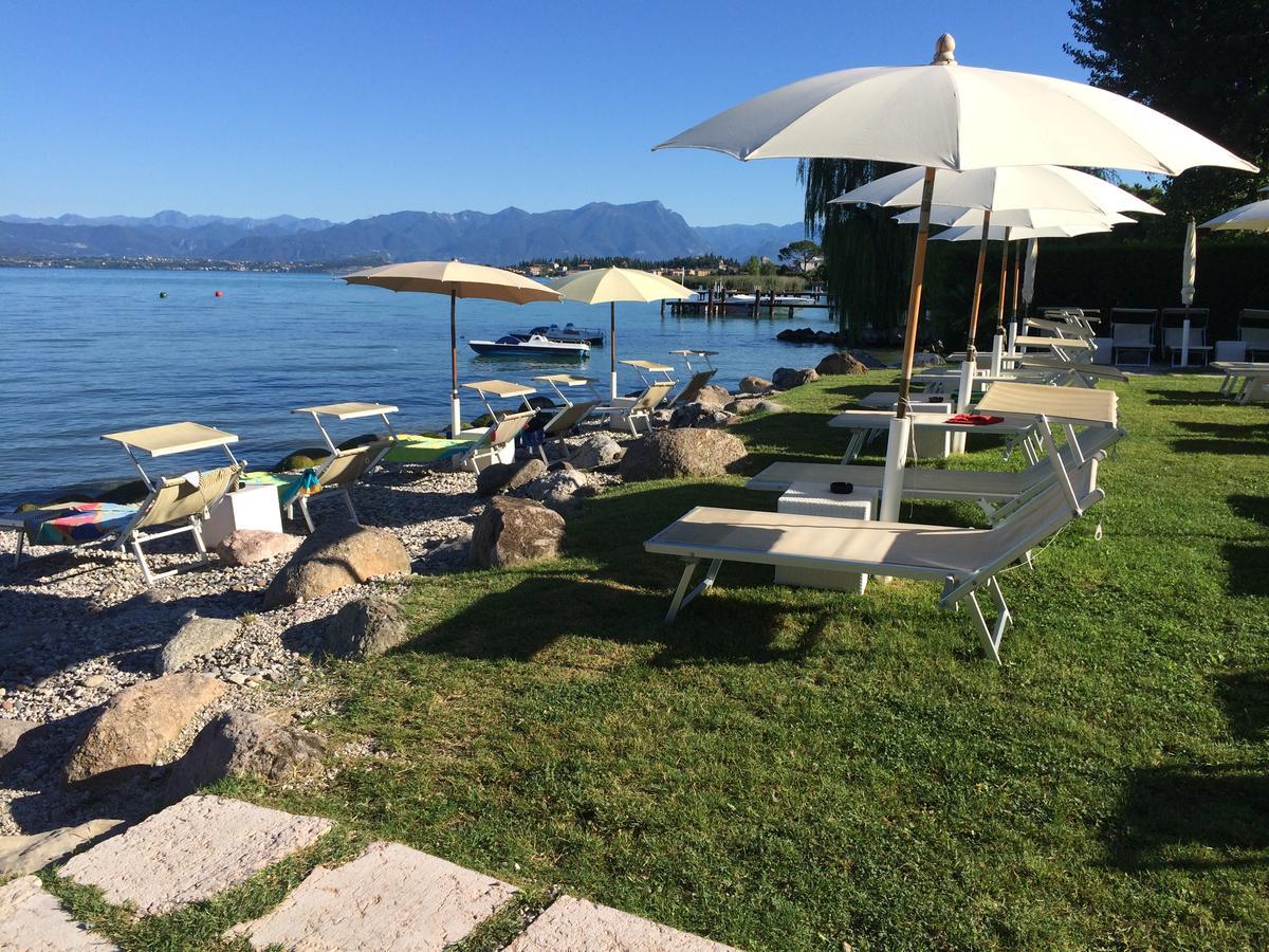 Hotel La Rondine Sirmione Buitenkant foto