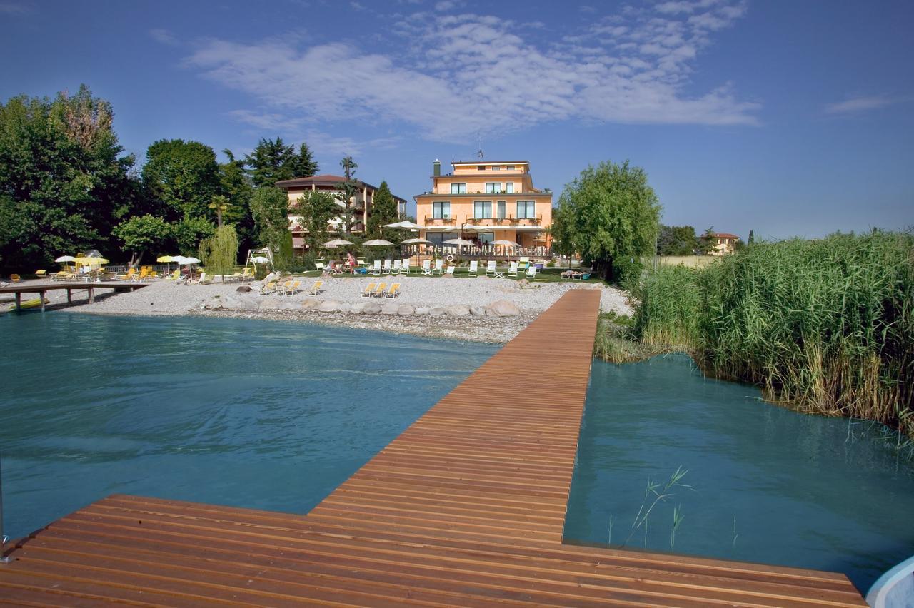 Hotel La Rondine Sirmione Buitenkant foto