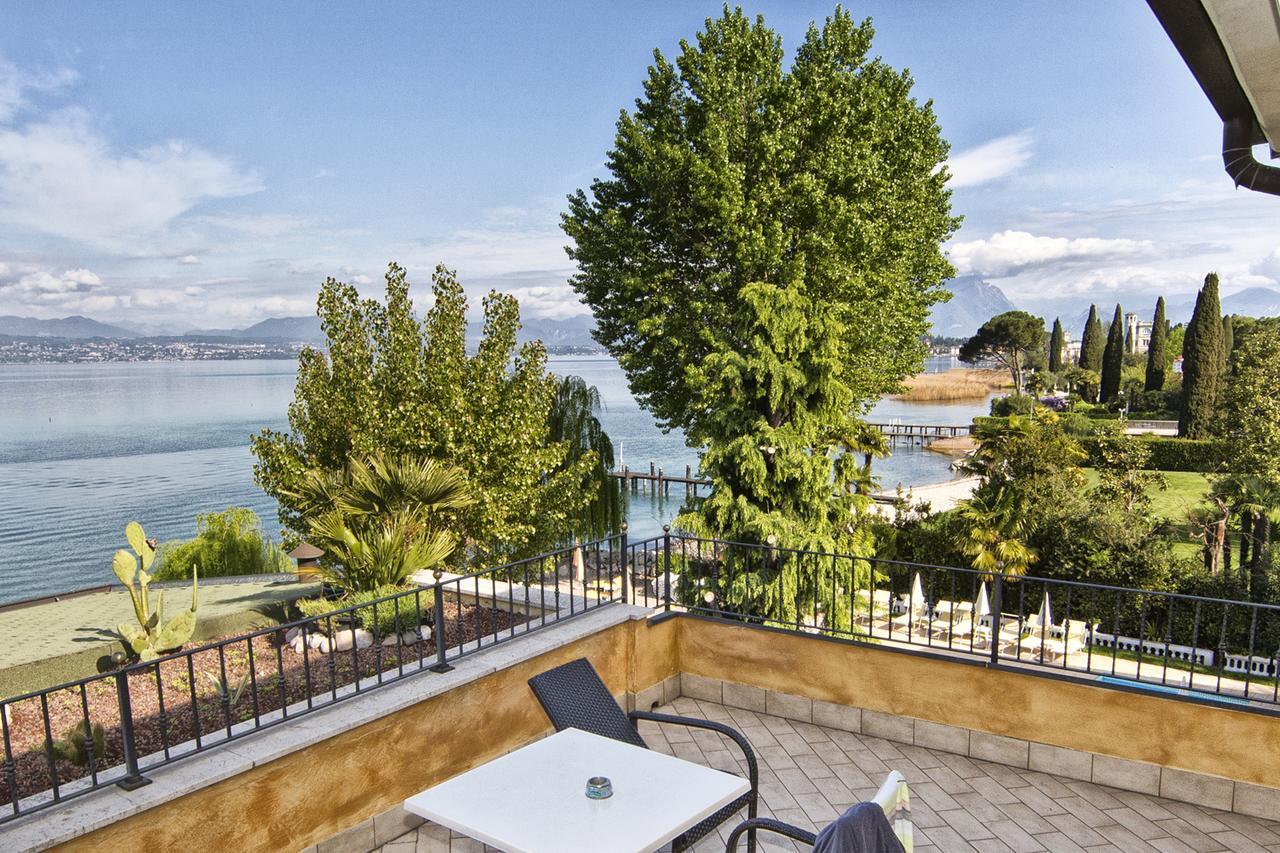 Hotel La Rondine Sirmione Buitenkant foto