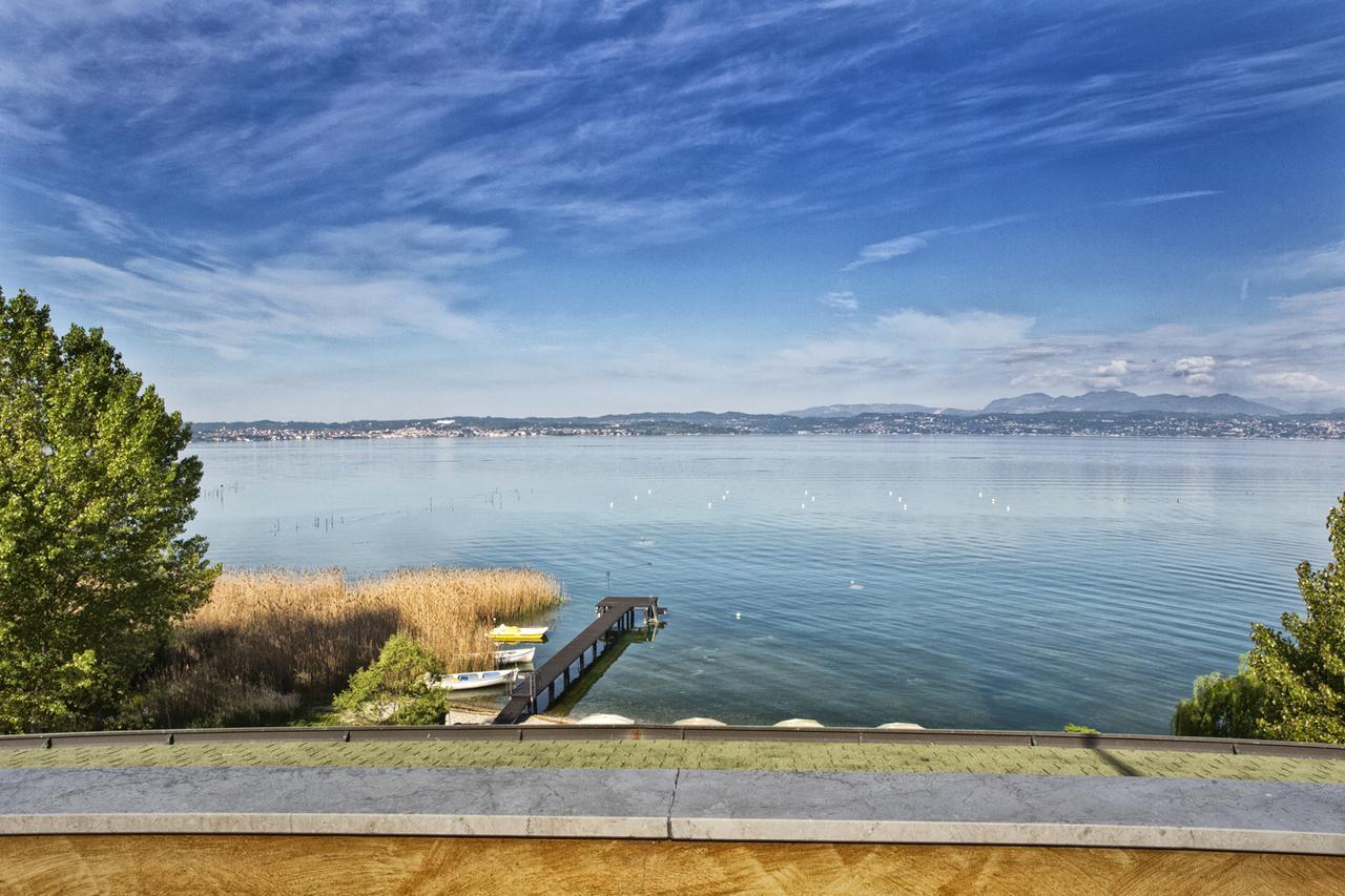 Hotel La Rondine Sirmione Buitenkant foto